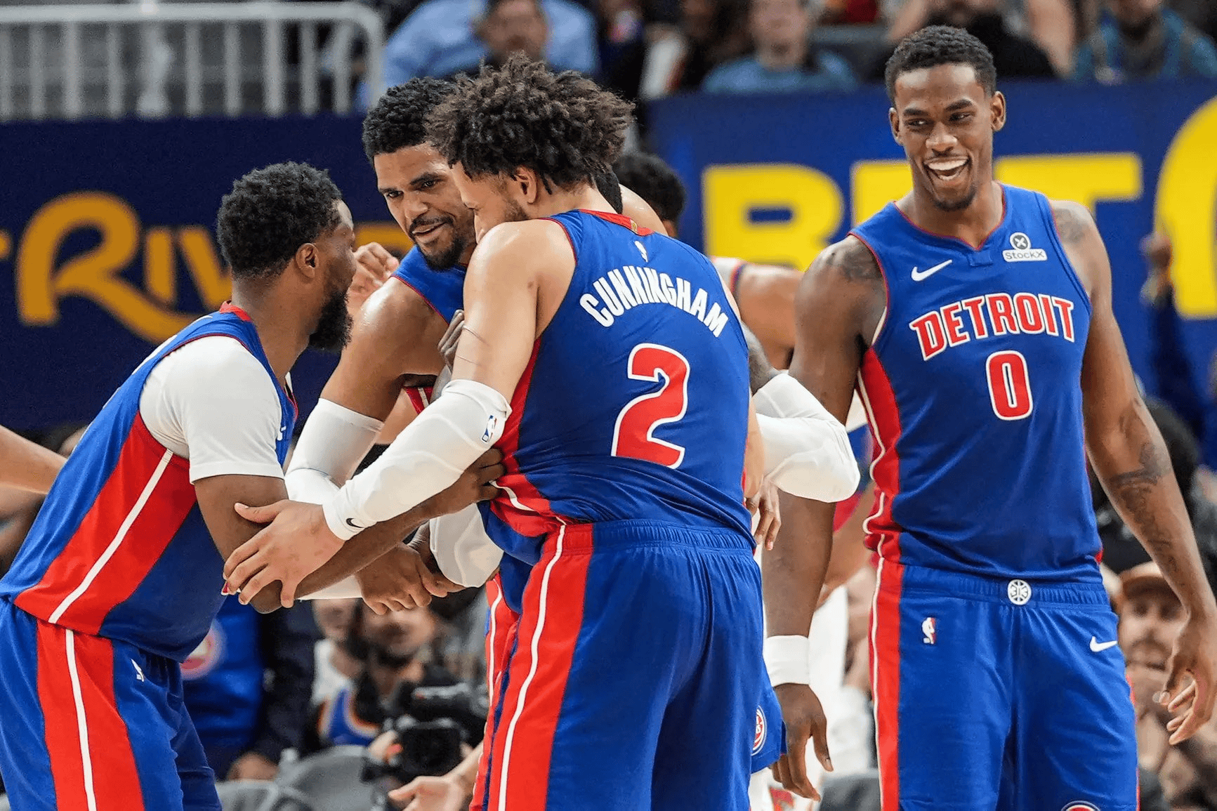 NBA青年球员备战季后赛，训练氛围浓厚