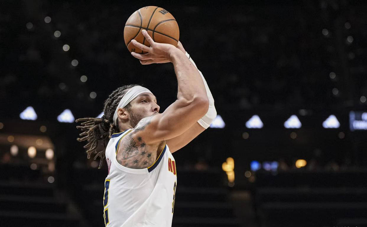 世俱杯分组-掘金队球员身体素质爆发，展现出强大实力的简单介绍