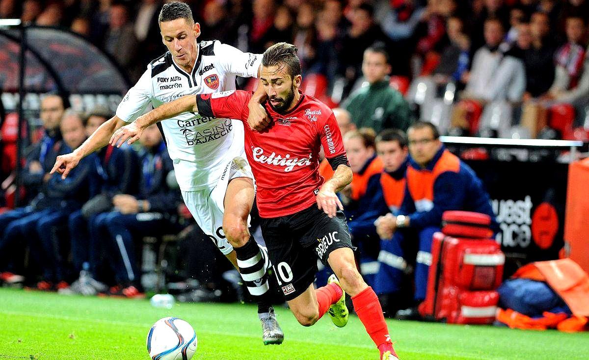 巴黎FC主场失利,领跑地位遭受威胁 巴黎FC主场失利,领跑地位遭受威胁