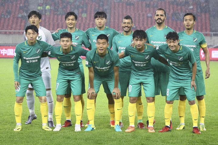 绿城力克重庆:冲超希望一线升起 绿城力克重庆:冲超希望一线升起