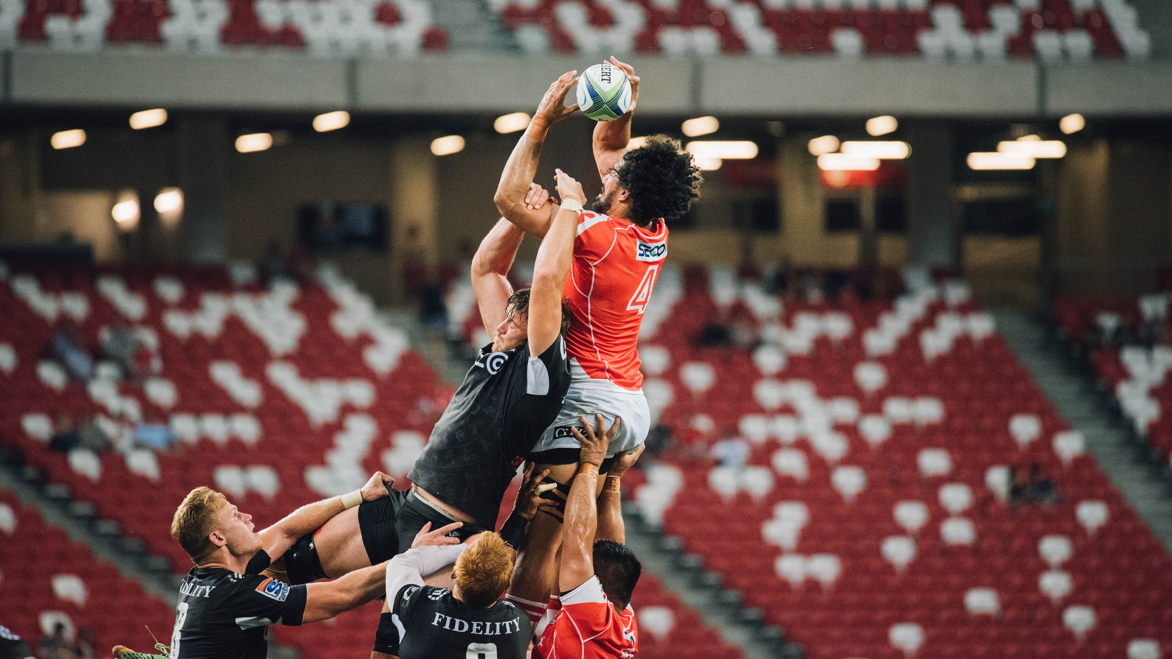 世俱杯改制-银红鏖战，周冠宇于乱局中加冕，索伯史诗一胜击碎迈凯伦铁幕